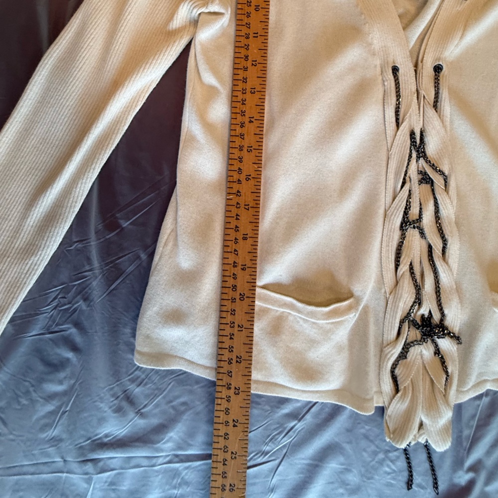 Nanette Lepore Ivory Long Sleeve Cardigan with chain detail Size L - Picture 3 of 11